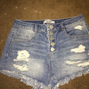Denim high wasted ripped shorts!